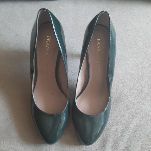 Franco Sarto Forest Green Pumps - Picture 2 of 9